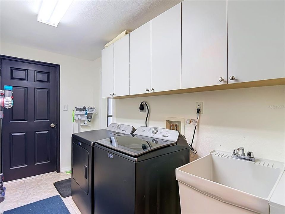 En Venta: $379,000 (3 camas, 2 baños, 1677 Pies cuadrados)