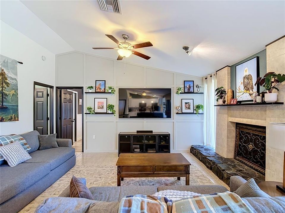 En Venta: $379,000 (3 camas, 2 baños, 1677 Pies cuadrados)