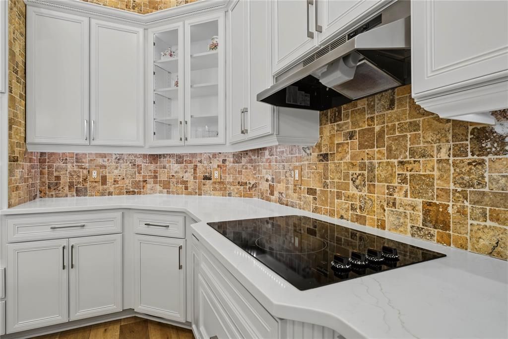 For Sale: $1,100,000 (5 beds, 3 baths, 3894 Square Feet)