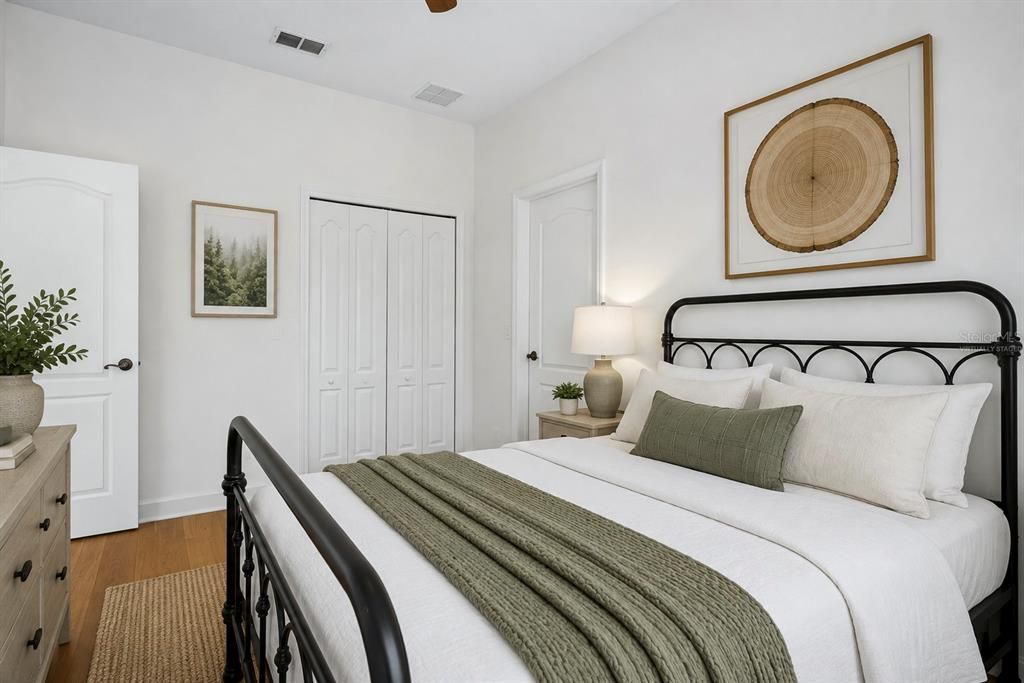 For Sale: $1,100,000 (5 beds, 3 baths, 3894 Square Feet)