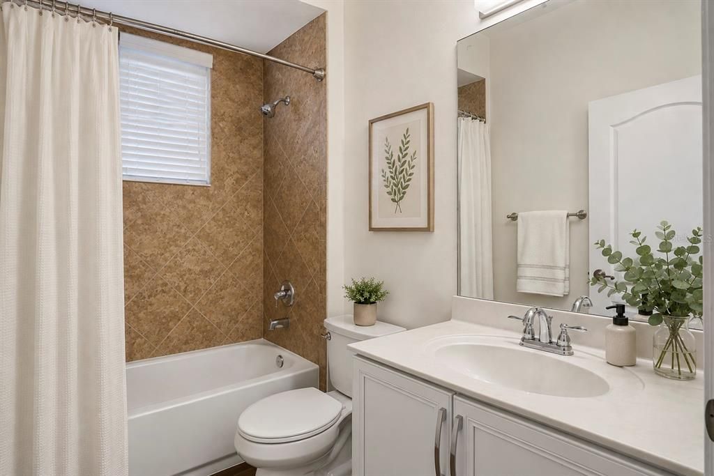 For Sale: $1,100,000 (5 beds, 3 baths, 3894 Square Feet)