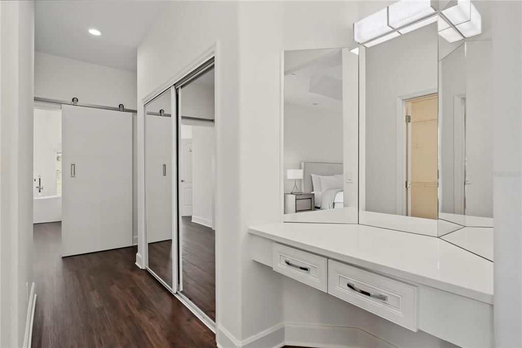 For Sale: $1,100,000 (5 beds, 3 baths, 3894 Square Feet)