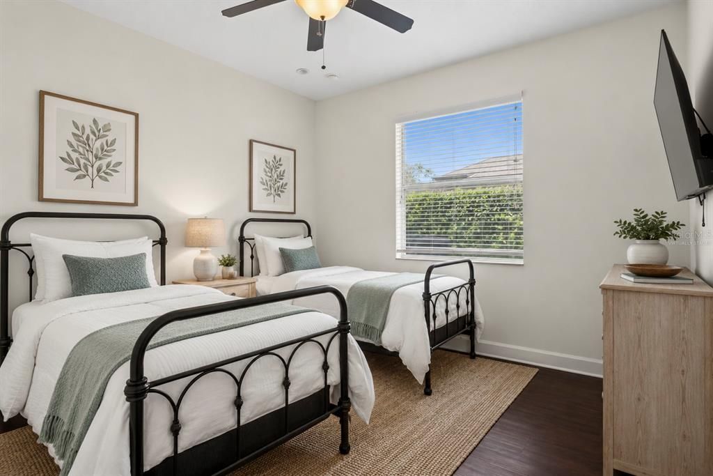 For Sale: $1,100,000 (5 beds, 3 baths, 3894 Square Feet)