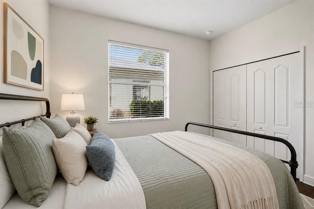 For Sale: $1,100,000 (5 beds, 3 baths, 3894 Square Feet)