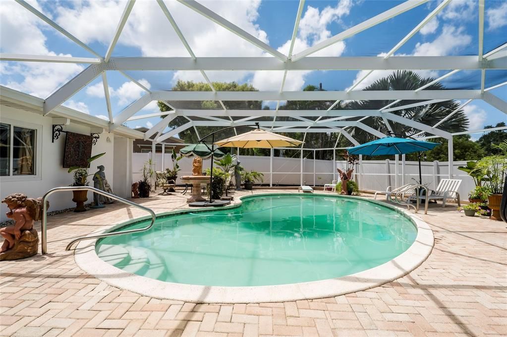 For Sale: $950,000 (4 beds, 3 baths, 2757 Square Feet)