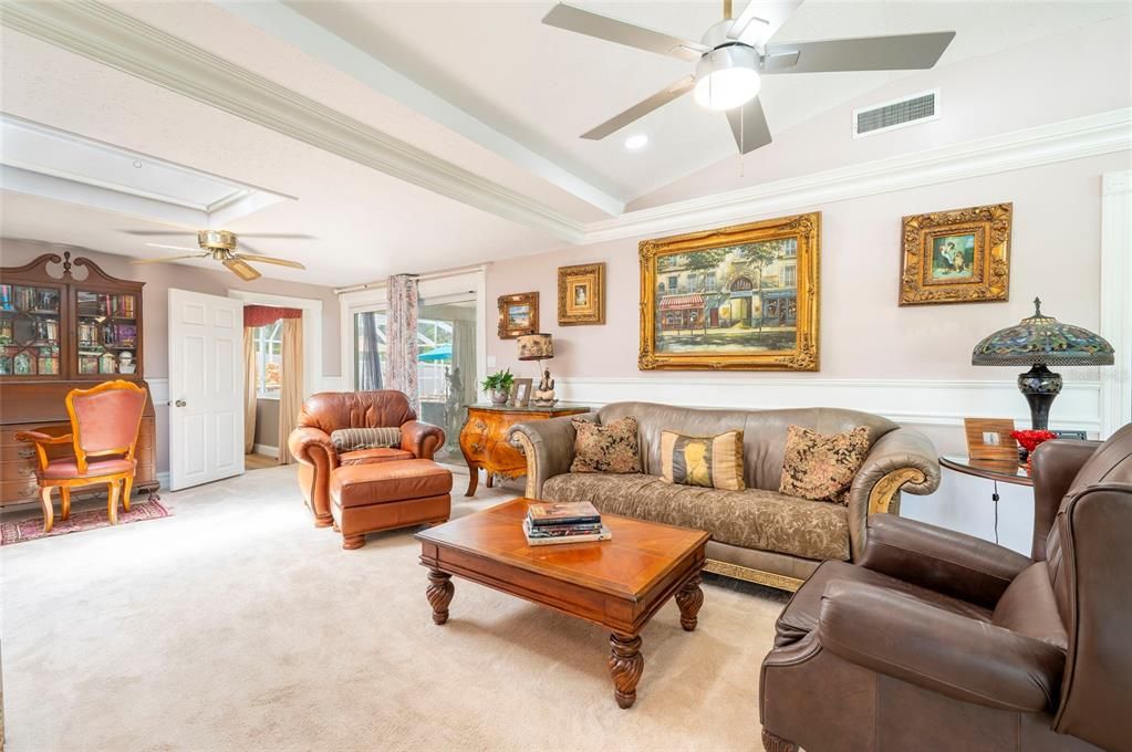 For Sale: $950,000 (4 beds, 3 baths, 2757 Square Feet)