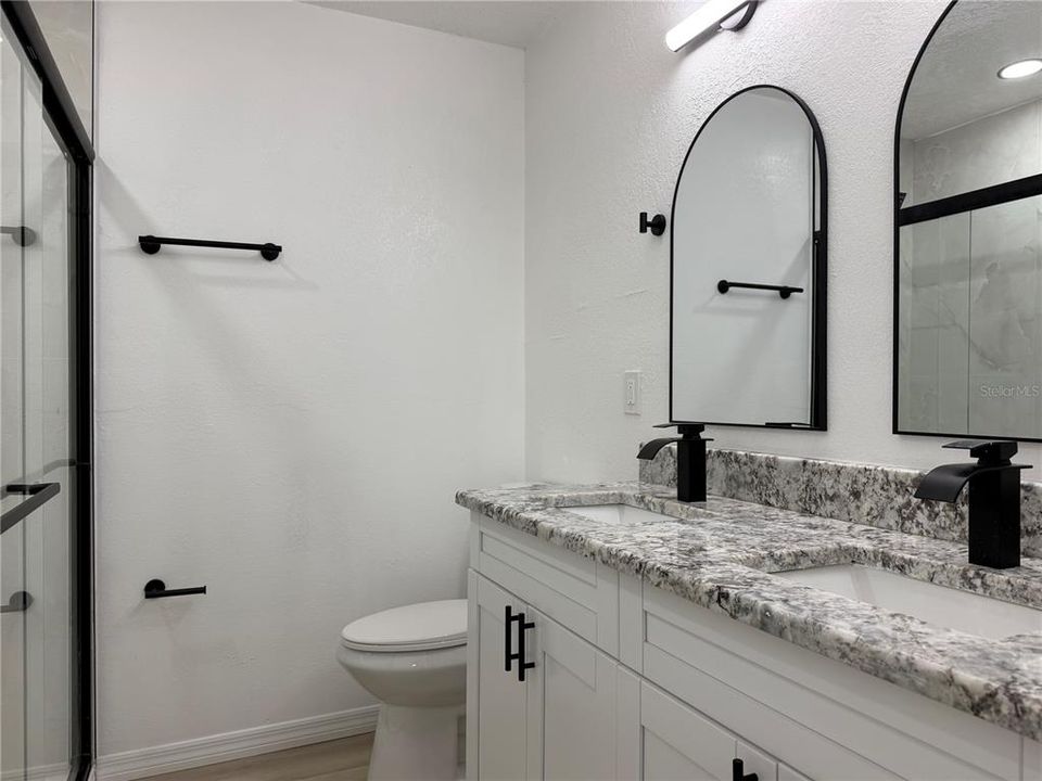 En Venta: $279,900 (3 camas, 2 baños, 1040 Pies cuadrados)