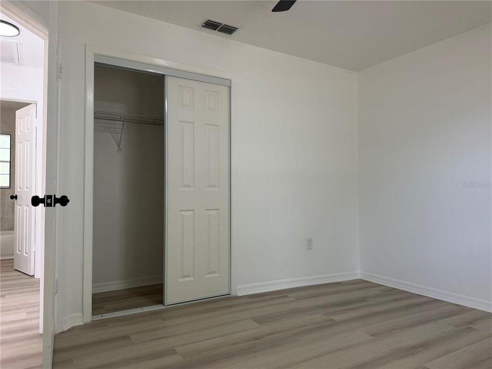 En Venta: $279,900 (3 camas, 2 baños, 1040 Pies cuadrados)