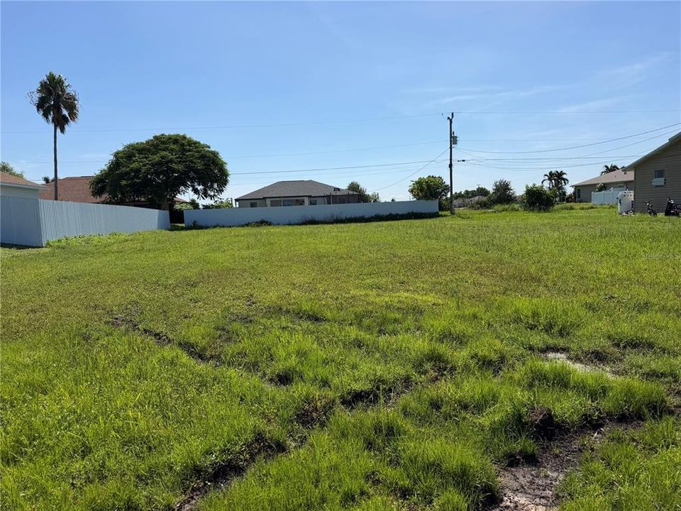 合同活跃: $45,000 (0.23 acres)