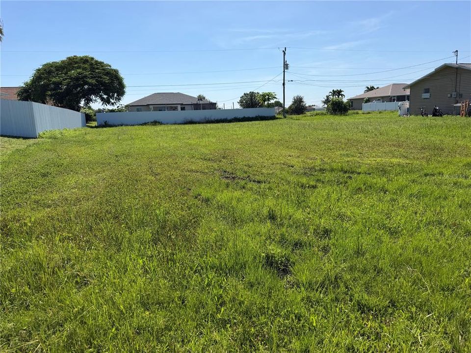 合同活跃: $45,000 (0.23 acres)