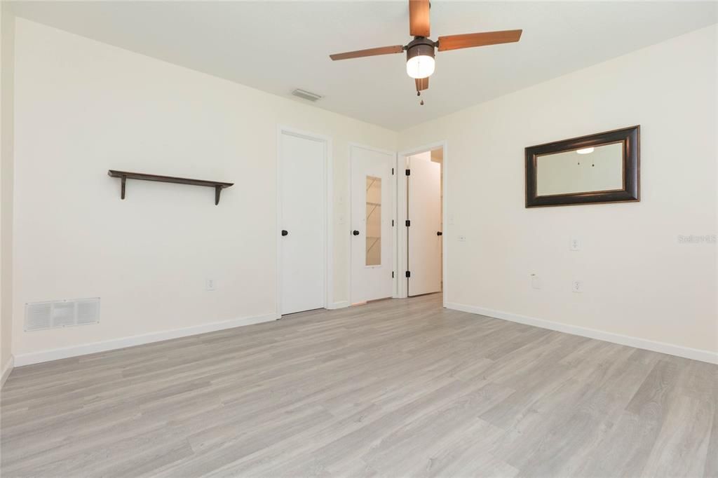 For Sale: $238,000 (2 beds, 2 baths, 1646 Square Feet)
