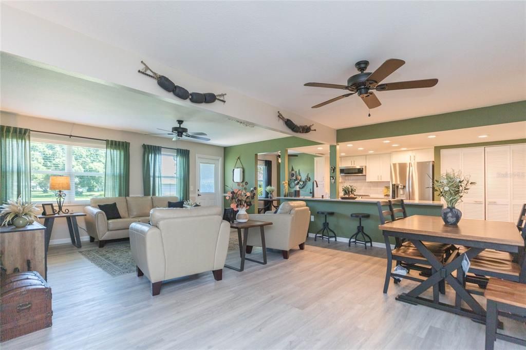 For Sale: $238,000 (2 beds, 2 baths, 1646 Square Feet)