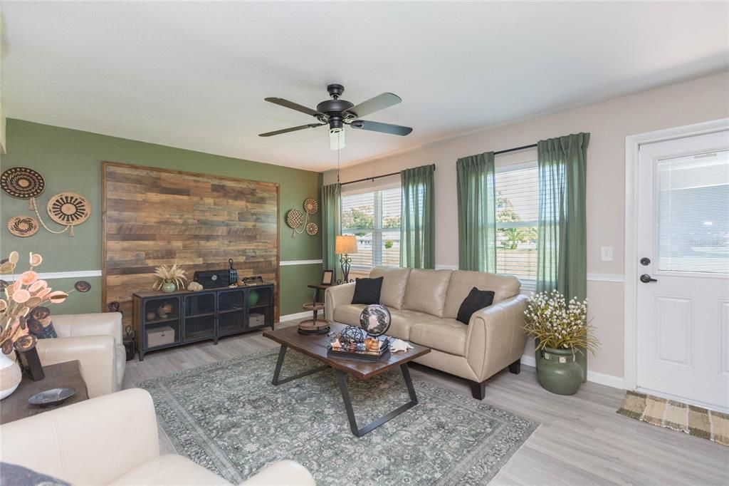 For Sale: $238,000 (2 beds, 2 baths, 1646 Square Feet)