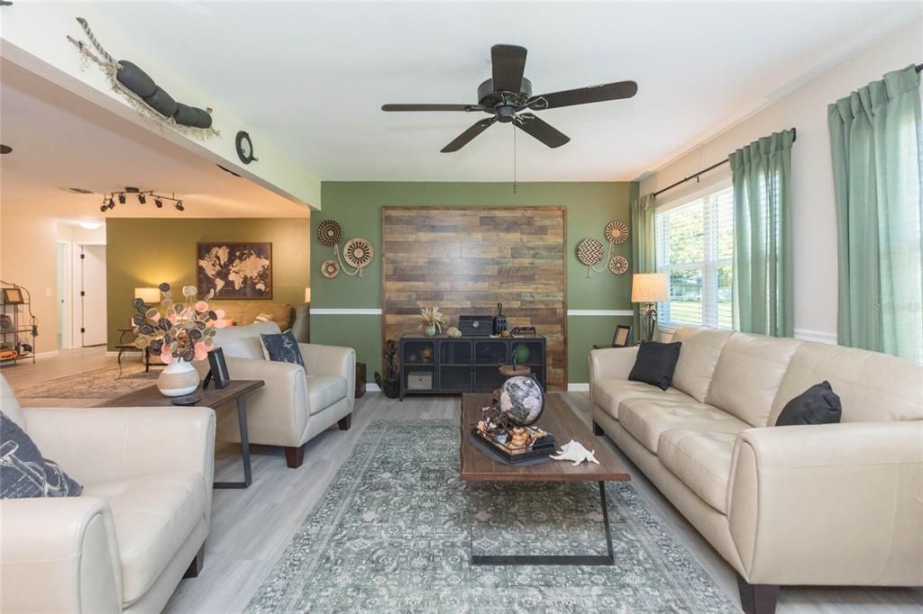 For Sale: $238,000 (2 beds, 2 baths, 1646 Square Feet)