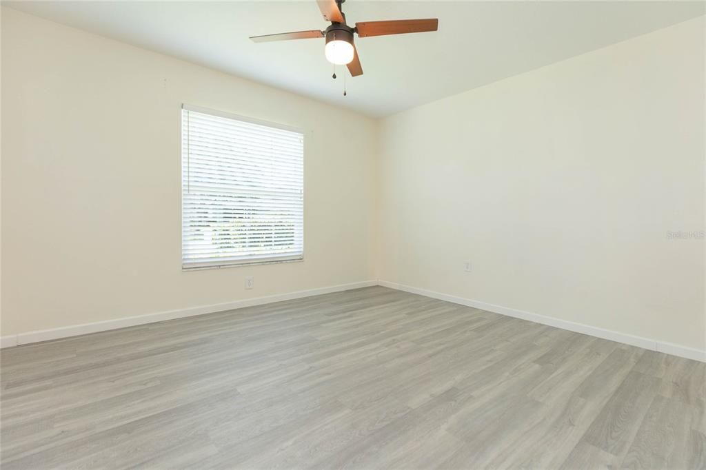 For Sale: $238,000 (2 beds, 2 baths, 1646 Square Feet)