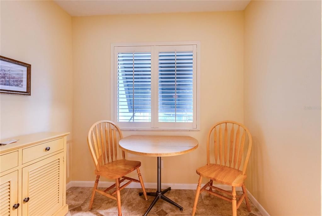 For Rent: $2,000 (2 beds, 2 baths, 1108 Square Feet)