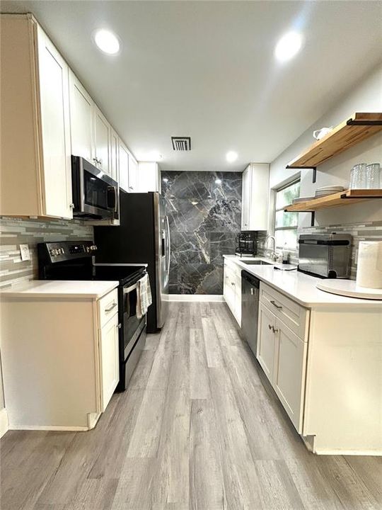For Rent: $2,100 (3 beds, 2 baths, 1345 Square Feet)