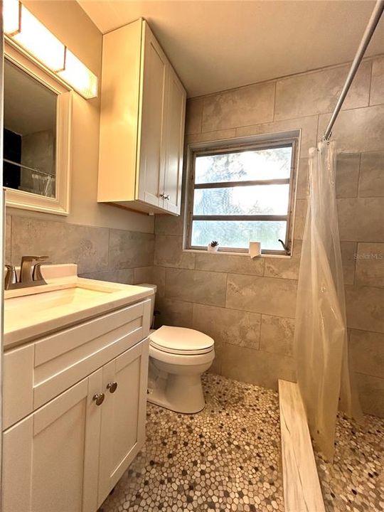 For Rent: $2,100 (3 beds, 2 baths, 1345 Square Feet)