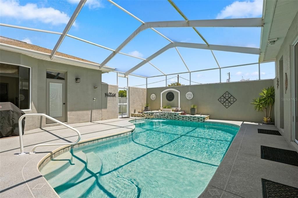 En Venta: $545,000 (4 camas, 3 baños, 2684 Pies cuadrados)