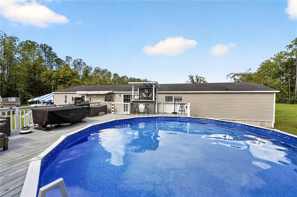 For Sale: $345,000 (5 beds, 3 baths, 1976 Square Feet)