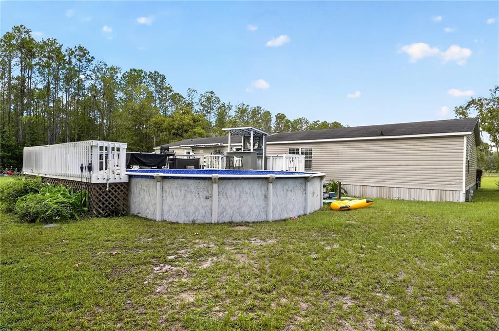 For Sale: $345,000 (5 beds, 3 baths, 1976 Square Feet)
