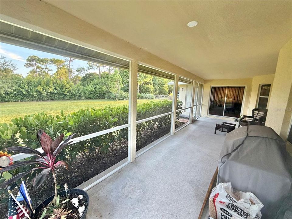 For Sale: $639,900 (3 beds, 2 baths, 2286 Square Feet)