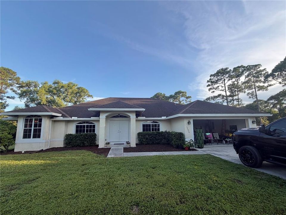 For Sale: $639,900 (3 beds, 2 baths, 2286 Square Feet)
