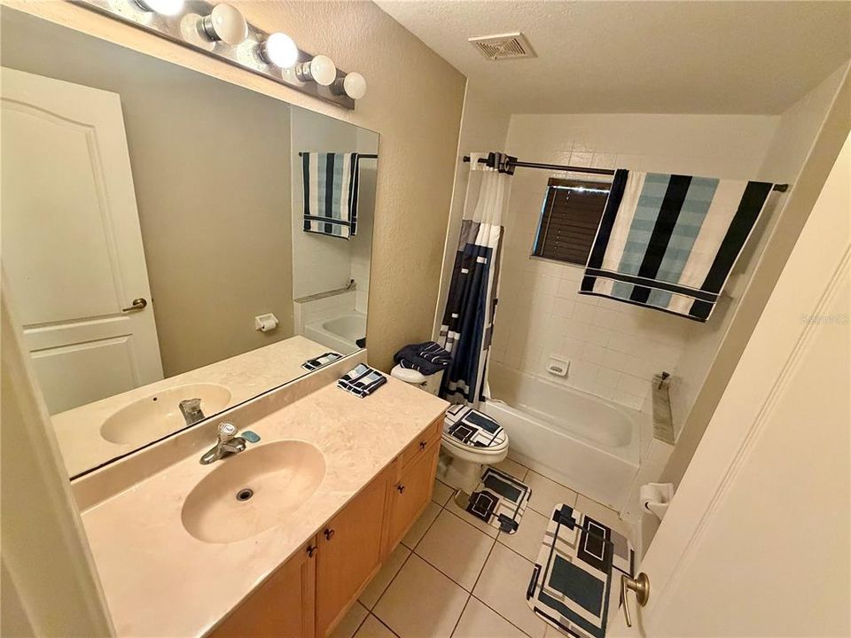For Sale: $639,900 (3 beds, 2 baths, 2286 Square Feet)