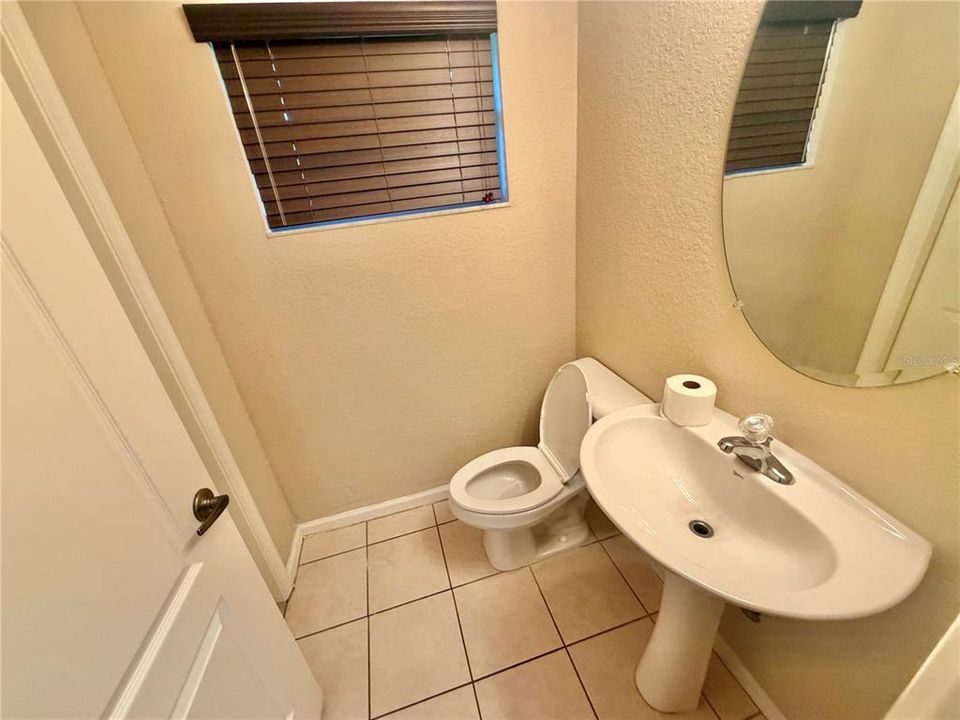 For Sale: $639,900 (3 beds, 2 baths, 2286 Square Feet)