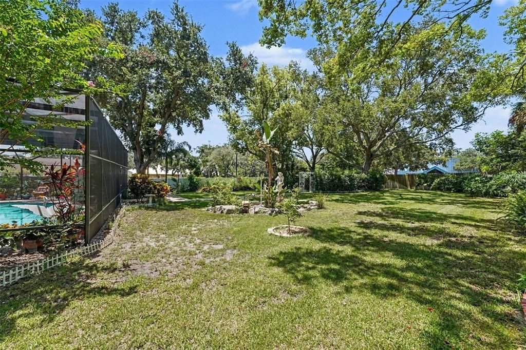 For Sale: $699,000 (4 beds, 3 baths, 2795 Square Feet)