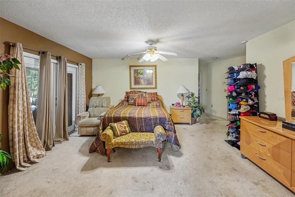 For Sale: $699,000 (4 beds, 3 baths, 2795 Square Feet)