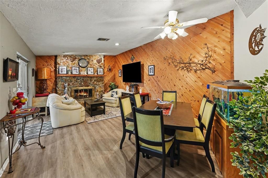 For Sale: $699,000 (4 beds, 3 baths, 2795 Square Feet)