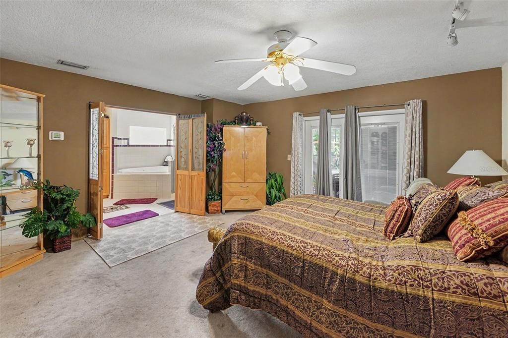 For Sale: $699,000 (4 beds, 3 baths, 2795 Square Feet)