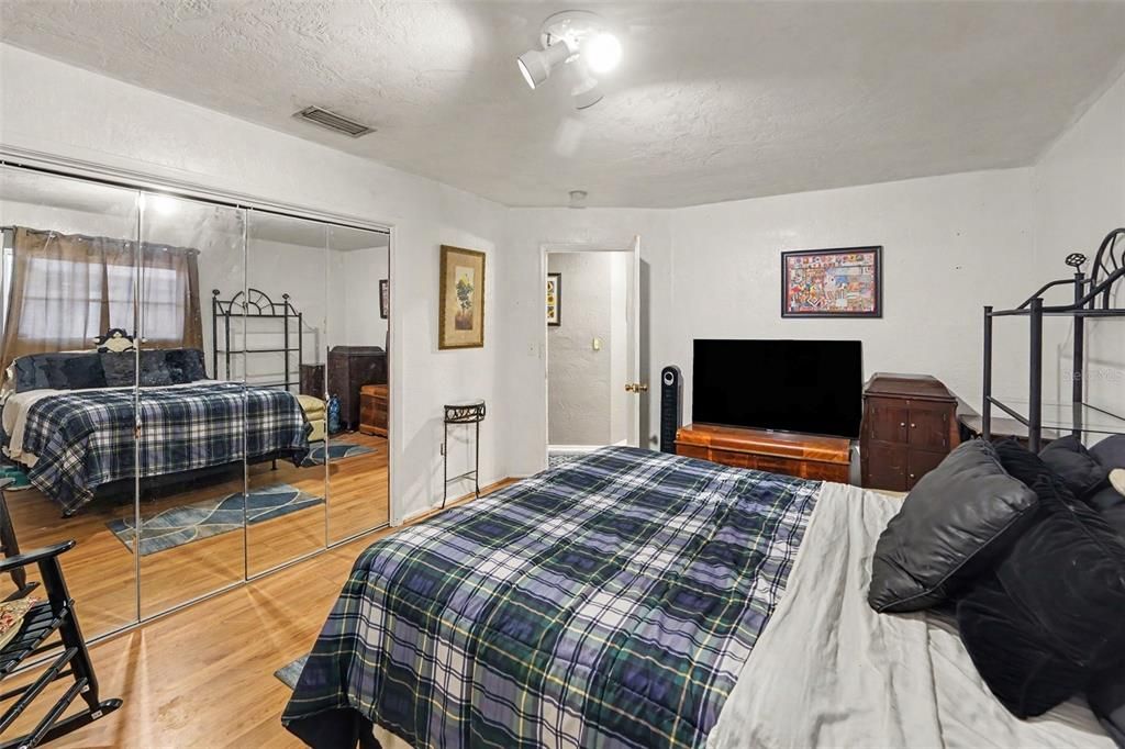 For Sale: $699,000 (4 beds, 3 baths, 2795 Square Feet)