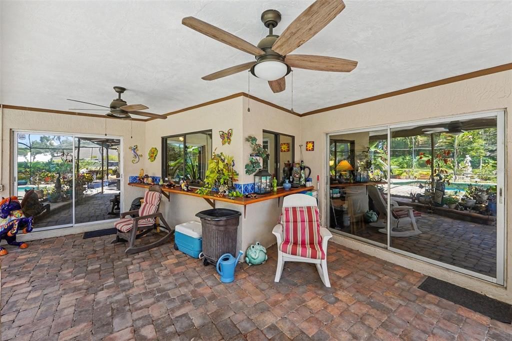 For Sale: $699,000 (4 beds, 3 baths, 2795 Square Feet)