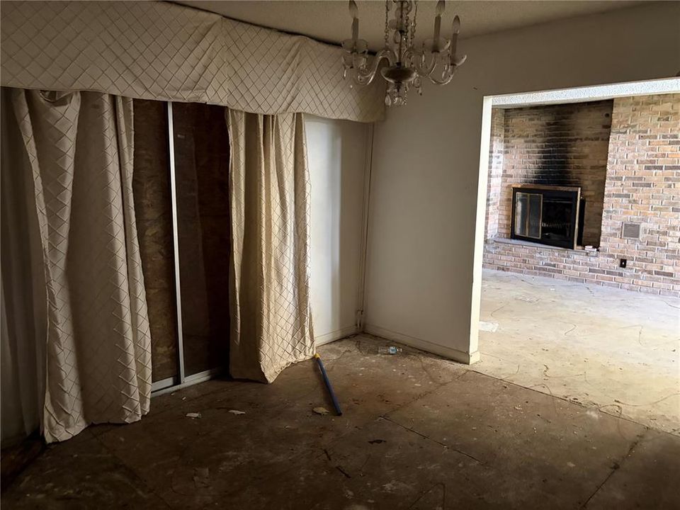 For Sale: $389,000 (4 beds, 3 baths, 3414 Square Feet)