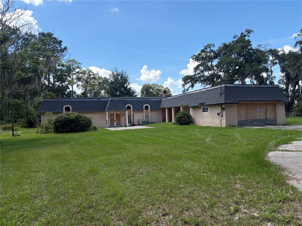 For Sale: $389,000 (4 beds, 3 baths, 3414 Square Feet)