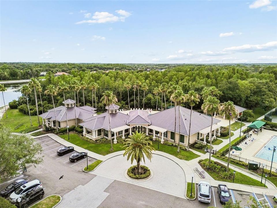 For Sale: $560,000 (4 beds, 3 baths, 2747 Square Feet)