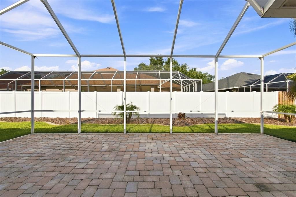 For Sale: $560,000 (4 beds, 3 baths, 2747 Square Feet)