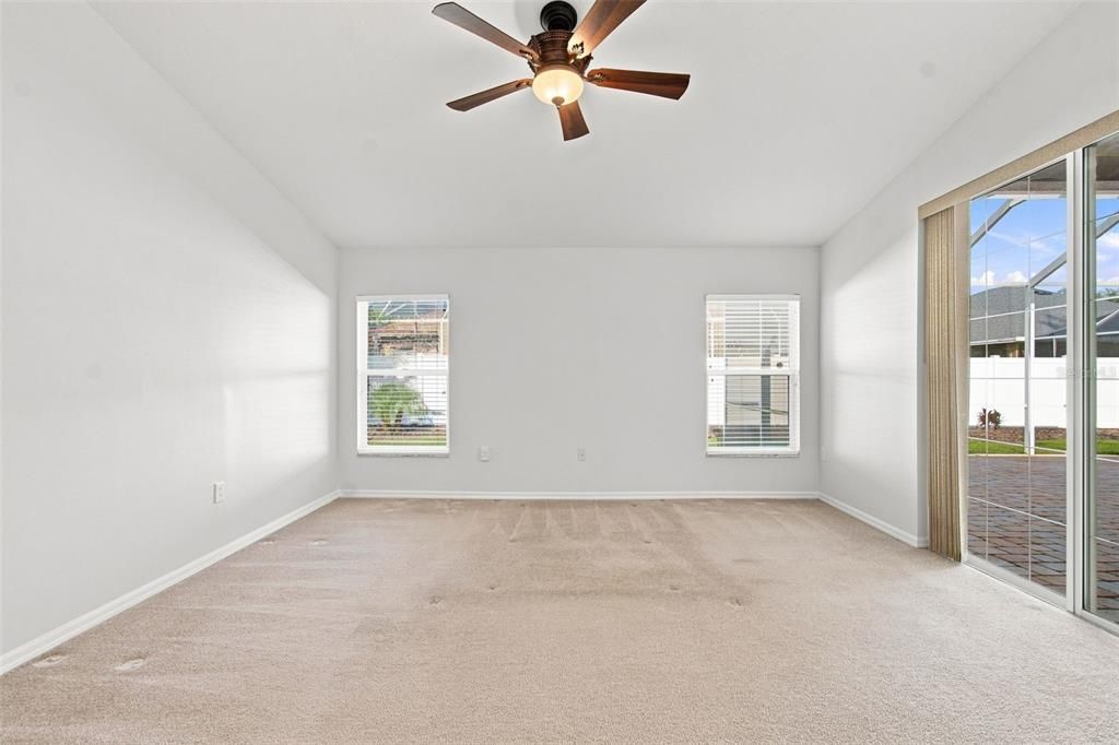 For Sale: $560,000 (4 beds, 3 baths, 2747 Square Feet)