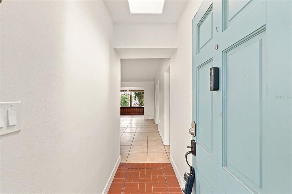 En Renta: $2,995 (3 camas, 2 baños, 1898 Pies cuadrados)