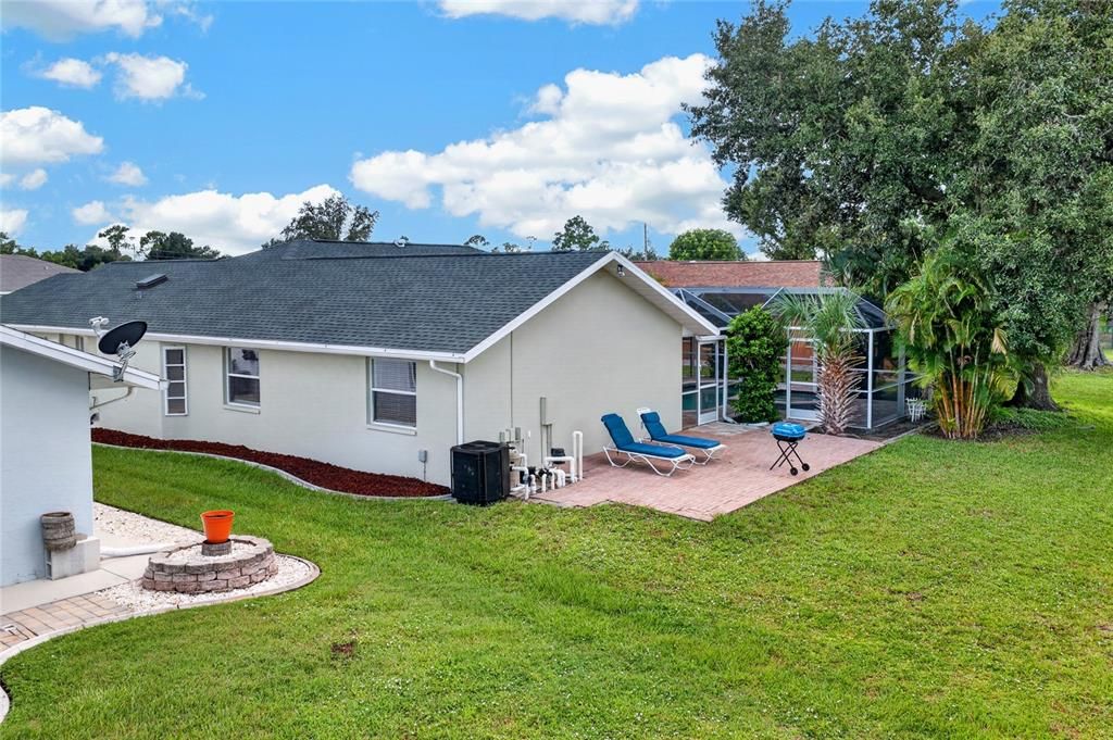 For Sale: $400,000 (4 beds, 2 baths, 2285 Square Feet)