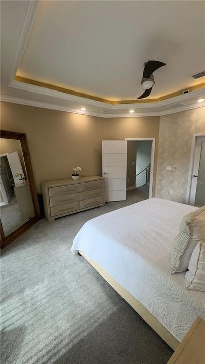 En Venta: $419,999 (4 camas, 2 baños, 2366 Pies cuadrados)