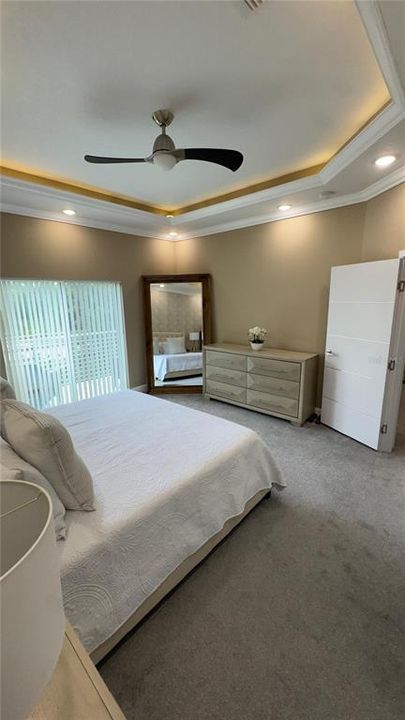 En Venta: $419,999 (4 camas, 2 baños, 2366 Pies cuadrados)