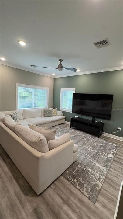 En Venta: $419,999 (4 camas, 2 baños, 2366 Pies cuadrados)