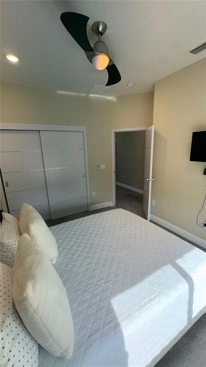 En Venta: $419,999 (4 camas, 2 baños, 2366 Pies cuadrados)