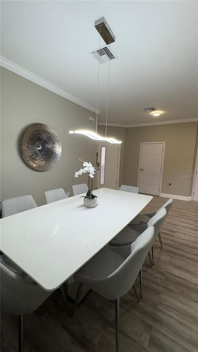 En Venta: $419,999 (4 camas, 2 baños, 2366 Pies cuadrados)