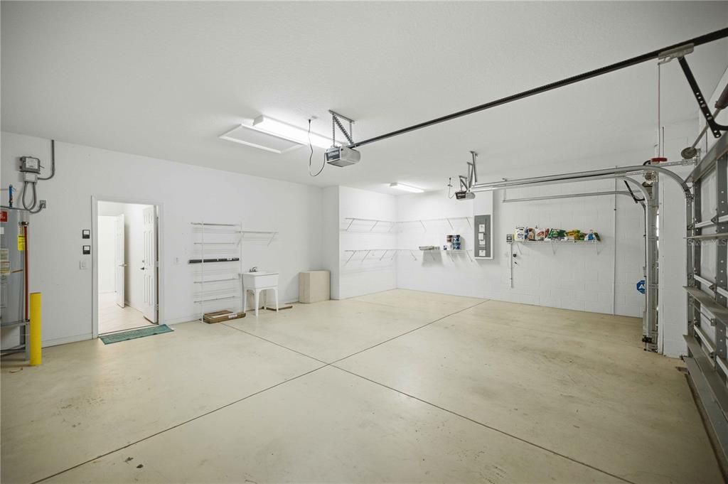 For Sale: $369,500 (2 beds, 2 baths, 1958 Square Feet)