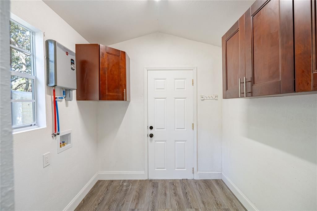 En Venta: $250,000 (3 camas, 2 baños, 1104 Pies cuadrados)
