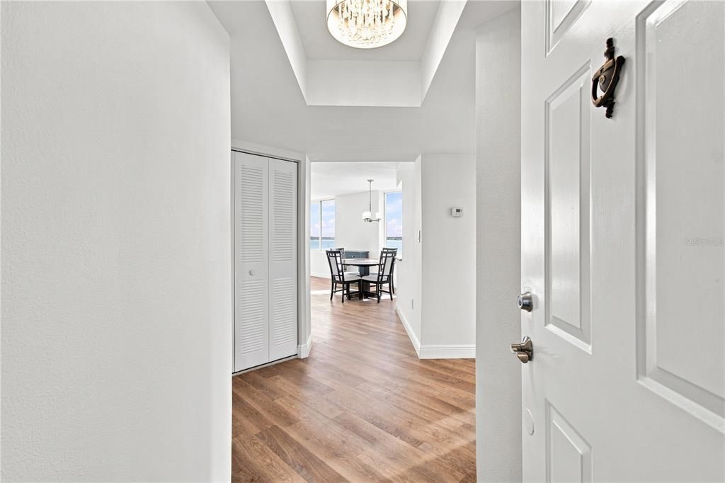 En Venta: $499,999 (2 camas, 2 baños, 1325 Pies cuadrados)